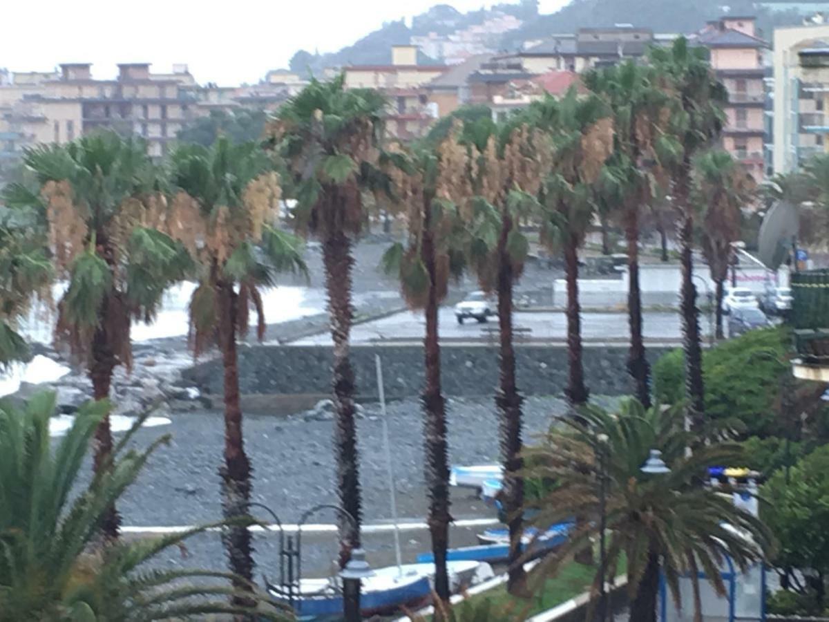 Una finestra sul mare Cogoleto Esterno foto